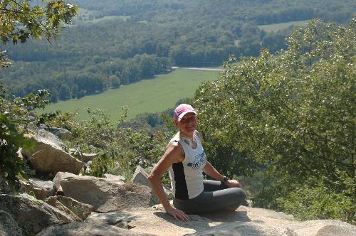 This image has an empty alt attribute; its file name is 022112-hike-down-pinnacle-2-hrs-postchemo.jpg