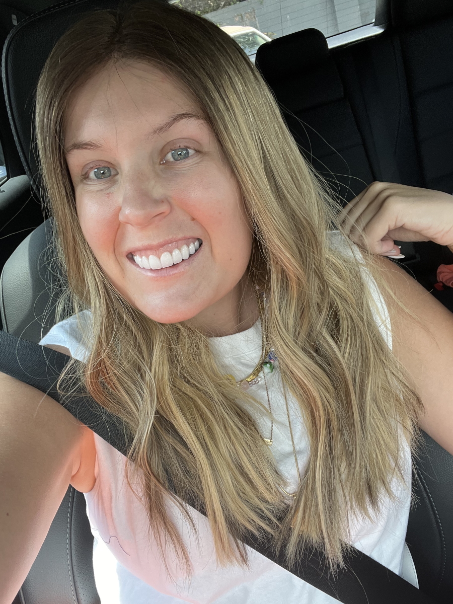 Paige C. blonde wig in car
